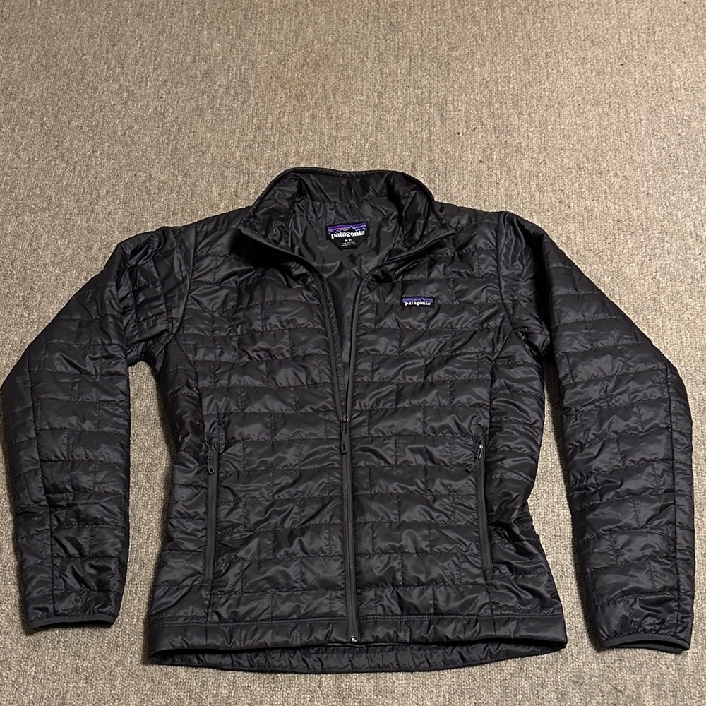 Patagonia Men’s Nano Puff Jacket Medium Gray 
Excellent Condition 2024 Model